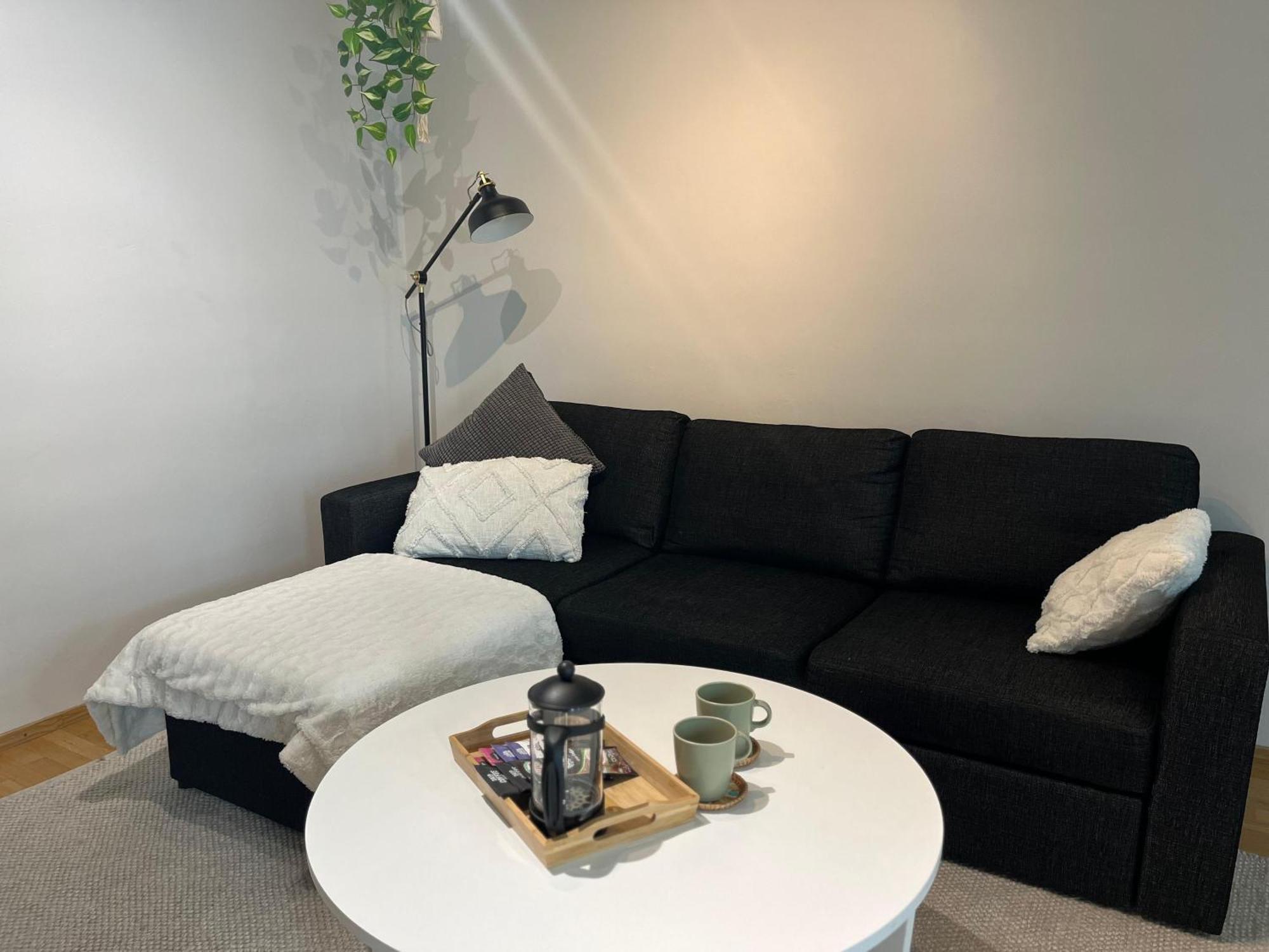 רובניימי City Centre Apartment - Kamoss מראה חיצוני תמונה